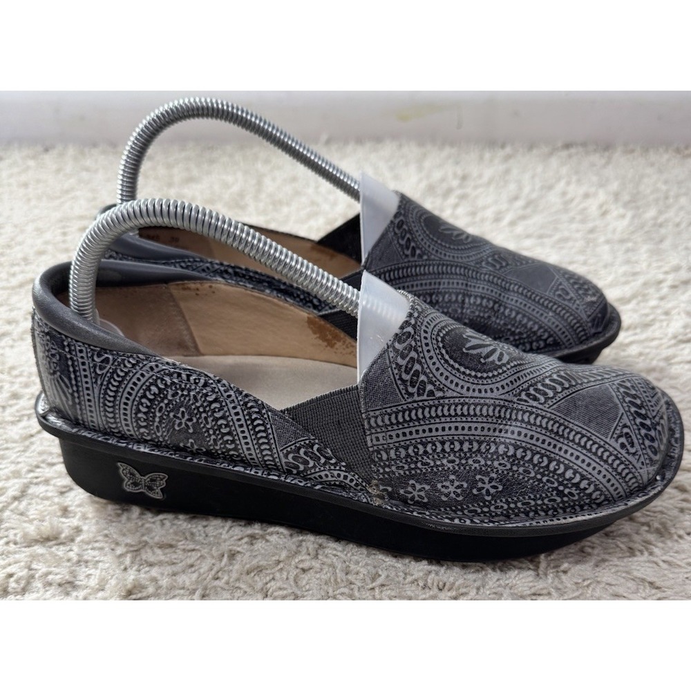 Alegria Debra Gray Tooled Paisley Slip On Comfort Nursing Shoes Euro 39 US 8-8.5 - Picture 5 of 13